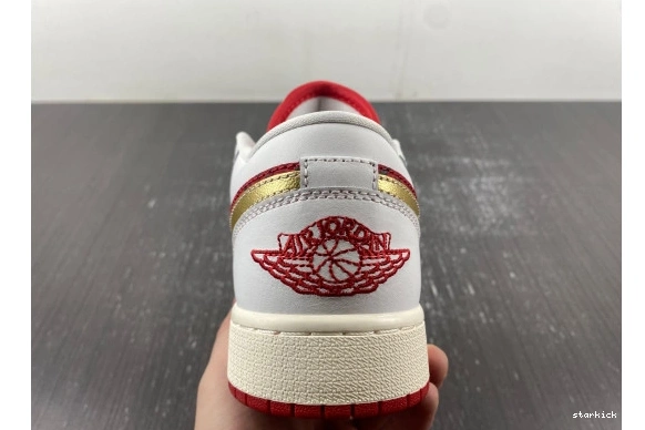 1   DJ5186-100 DJ5186-100 Jordan Spades Low 0307